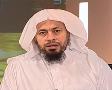 كاتب سعودى يكشف بالأرقام والأسماء: الإمارات تشتري مصر بالقطاعى! 