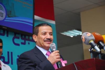وزير التعليم العالي يتفقد سير العملية التعليمية والادارية بجامعة صنعاء 