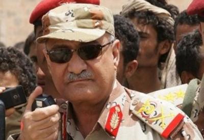 وزير الدفاع يشيد بالترابط والتعاون الوثيق بين أبناء القوات المسلحة والمواطنين في حضرموت