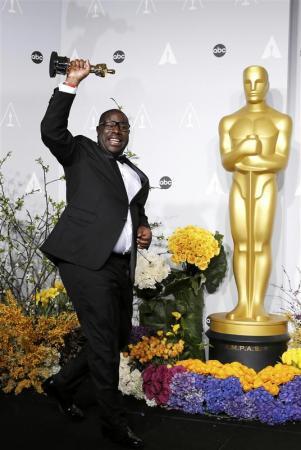 فيلم (12 عاما من العبودية ) يفوز بجائزة أوسكار أحسن فيلم