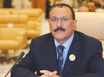 أنباء مؤكدة: الرئيس على عبد الله صالح سيعلن تنحيه اليوم أو غدا عن السلطة
