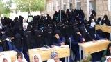 دور المرأة ضمن فعاليات العروض المسرحية التوعوية بخيمة المرحلة الانتقالية بمأرب