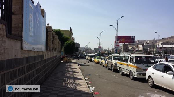 ازمة بترول تخنق العاصمة وانعدام كامل للديزل وغياب تام للرقابة على فوضى المحطات ( صور) 