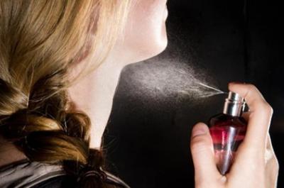 حيل لعطر يدوم طويلاً