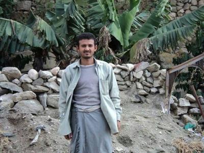 بعد أن قتلت والدهم وأربعة من إخوتهم ..مليشيات الحوثي تعتقل شابين من أبناء رازح بصعدة لأبعاد طائفية (صورة)