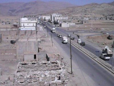 عاجل: الحوثيون يحتلون مسجد ومدرسة جنوب العاصمة صنعاء، ويهددون بتفجيرهما