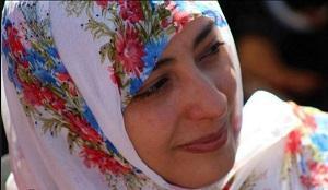 شقيق توكل كرمان يهاجمها ويصفها بـ"أم البلطجة" و"داعية حرب"  والسبب؟!