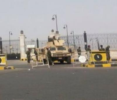 توسع حالة التوتر بالعاصمة صنعاء وإغلاق شوارع محيطة بمنزل الرئيس صالح، بينها الرويشان والكميم إلى القرب من الكريمي