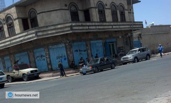 بالصور: احداث الاشتباكات والقصف يوم أمس وسط صنعاء بمدفع بي 10 والآر بي جي، بين بيت فاضل ودحان