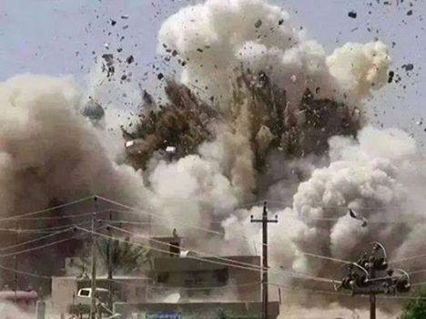 تفجير منزل بيت الأحمر ومقر الإصلاح بعمران (صورة قبل وبعد التفجير)، والجيش يمشط جيوب الحوثي، والمعارك تشتعل (تفاصيل)