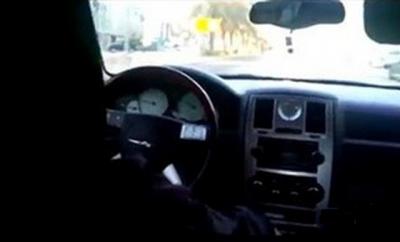 بالفيديو.. شاب سعودي يرتدي زي امرأة ويقود السيارة في شوارع الرياض