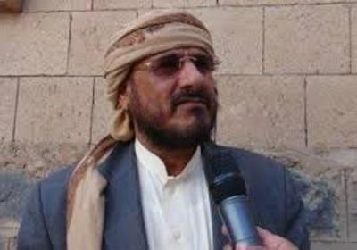 كشف عن تعاطف رئيس لجنة الوساطة مع الحوثيين..  رئيس ملتقى قبائل الجوف ومأرب: هادي ووزير دفاعه متآمرون على الجوف وقد نتحالف مع القاعدة إذا استمرت المؤامرة