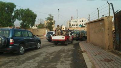 تجول في المدينة وزار اللواء 310 الرئيس هادي يزور عمران فجراً برفقة وفد حكومي عالي المستوى ويلتقي قيادات المحافظة (صور)