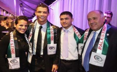 شاهد فيديو .. كريستيانو رونالدو يتبرع بنحو مليوني دولار (قيمة الحذاء الذهبي) لأطفال فلسطين