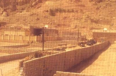 الجيش يداهم مقر خلية ارهابية بالقطن بحضرموت ويقضي عليها بالكامل (فيديو + صور)