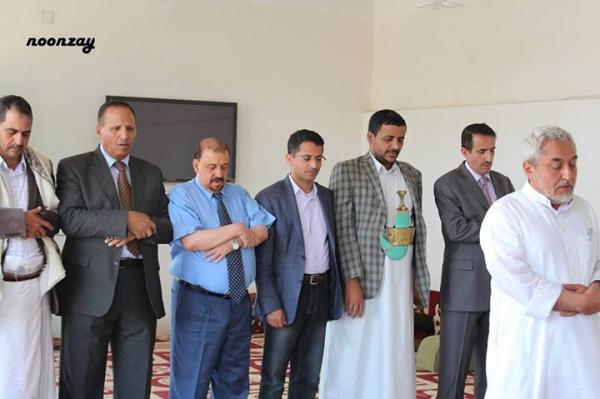 شاهد بالصور : محمد قحظان يؤم البركاني والرويشان والفيشي في بيت أبو علي الحاكم