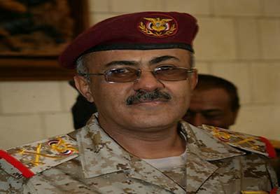  لجنة عسكرية تصل صعدة لاحتواء الخلاف بين الشرطة العسكرية واللواء 131 بعد مقتل وإصابة 7 جنود