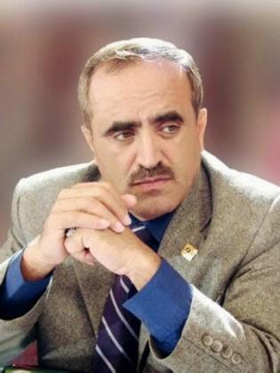 الكحلاني يتهم صحفيين ومواقع إعلامية يمنية بتقاضي رشوة لتضليل الرأي العام
