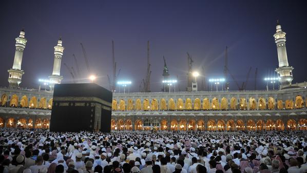 السلطات السعودية خفضت حجاج الداخل بنسبة 50% والخارج بنسبة 20%..  ثلاثة ملايين يؤدون الحج هذا العام