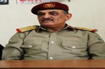 قائد المنطقة العسكرية الثانية يقوم بزيارات معايدة لمنتسبي اللواءين 27 ميكا و190 دفاع جوي