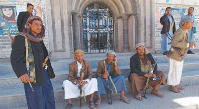 الحوثيون يضغطون على هادي للحصول على 3 وزارات سيادية