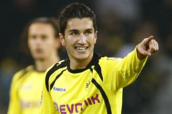 النجم التركي المسلم نوري شاهين لاعب ريال مدريد واحترام نعمة الله‏
