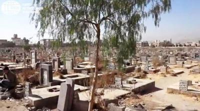  25 قبرا في مقبرة خزيمة لمسئول واحد