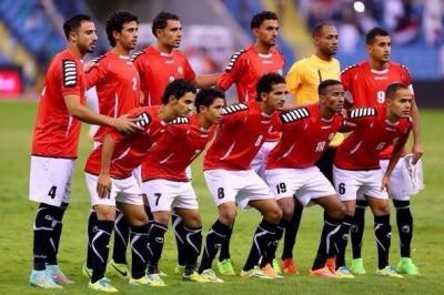 من هو السعودي الذي رفــع عقاله معتذراً لليمن .. ولماذا اعتبر ذلك ردا على الشيخ عيسى بن راشد ؟!