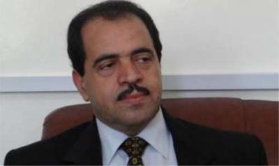 الحوثييون يتوعدون بقطع إصبع وزير الكهرباء، ويحتجزونه برئاسة الوزراء (تفاصيل)