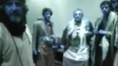 تأكيداً لما نشره موقع اخبار الساعة.. فيديو مسرب للشيخ صادق الاحمر والحوثييون في منزله
