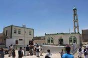 طردوا الخطيب وأسرته.. مسلحون حوثيون يقتحمون مسجد الريان بصنعاء ويستولون عليه