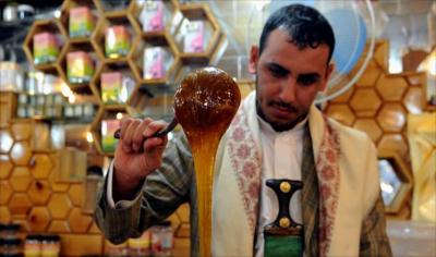 العسل اليمني.. قوت الأغنياء ومعين الفقراء