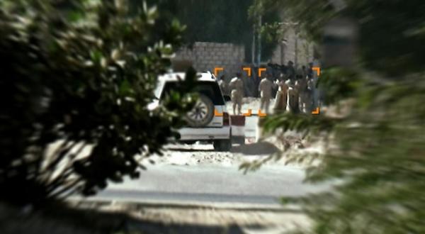 بالصور ..«القاعدة» ينشر تفاصيل الهجوم على المنطقة العسكرية بسيئون، واسماء الانتحاريين