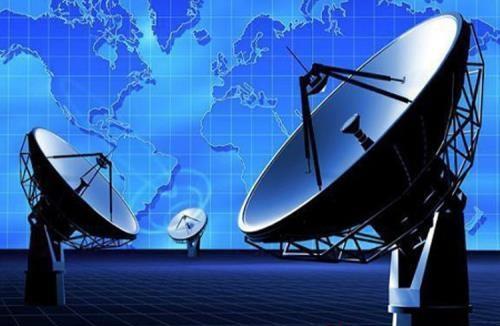 صحفي حوثي يوضح أسباب بطء خدمة الانترنت وفرض رقابة تجسس صارمة عليه