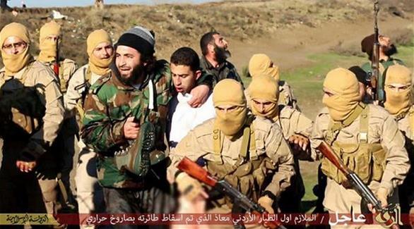 «داعش» يسقط أول طائرة للتحالف الدولي شمال سوريا ويأسر قائدها