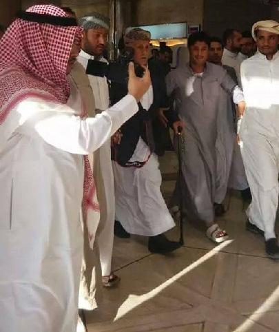بالفيديو والصور: الشيخ عبدالواحد الدعام يصل الرياض في أول ظهور له بعد معركة الرضمة مع الحوثيين