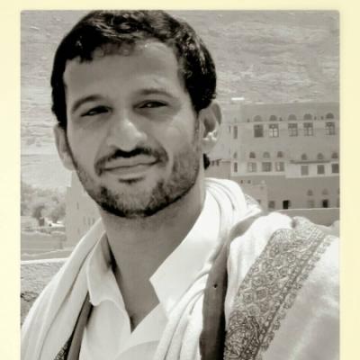 مصدر مسئول حوثي ينفي تواجد مسلحيهم بالمطارات، وتفتيش السفراء