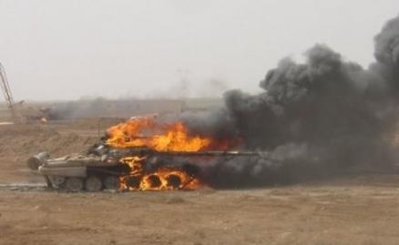  إحراق 6 دبابات و4 عربات في معارك بين الجيش اليمني وقبليين بمأرب (تفاصيل)