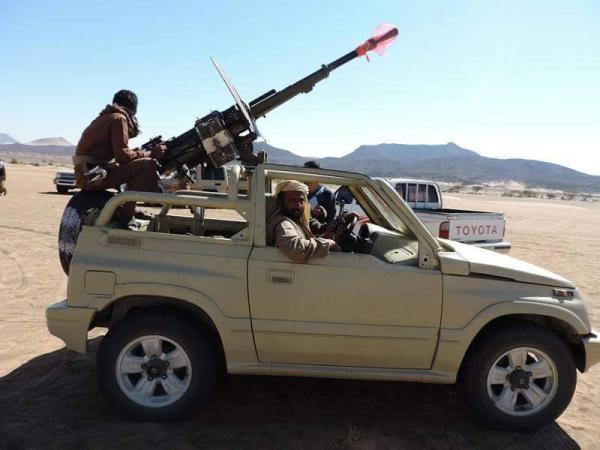 حاملات جديدة يبتكرها أبناء قبائل مأرب للمضادات والأسلحة الرشاشة (صورة)