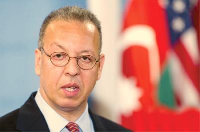 بن عمر يكشف السبب الوحيد لعدم انفصال الجنوب، ويقول إن القبائل تحتضن القاعدة، ويحذر من حرب باليمن