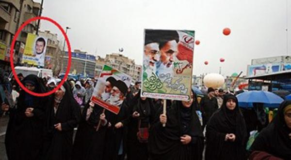 طهران ترفع لافتات فى ذكرى الثورة الإسلامية مؤيدة للحوثى