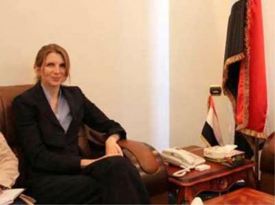 سفيرة بريطانيا تكشف السبب الحقيقي لـ تعليق أعمال السفارة بصنعاء