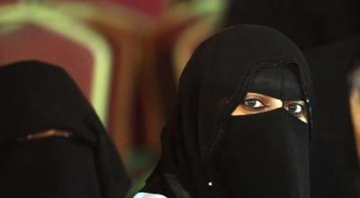 السعودية: المرأة بائعة الوهم تقع في قبضة شرطة جدة