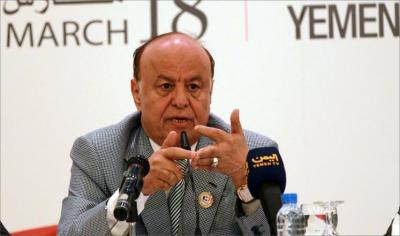 قيادي حوثي : هادي خرج من المشهد السياسي كلياً ولقاءه مع السفير الأمريكي والسعودي يؤكد أنه يقود « مؤامرة »