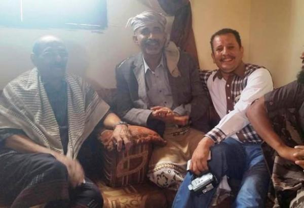 أول صورة للوزير الصبيحي عقب مغادرته العاصمة صنعاء ووصوله إلى عدن