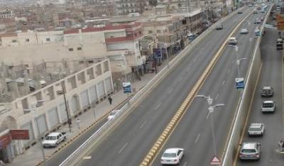 عاجل: قذيفة أر بي جي تستهدف مكتب رجل أعمال بشارع الزبيري