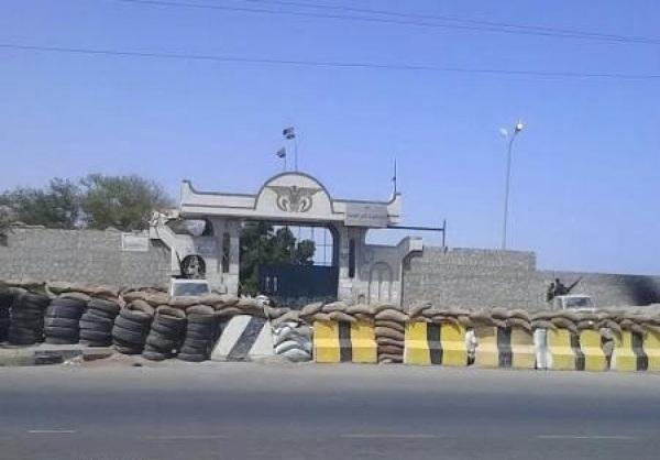 عااجل: السقاف يهدد بضرب مصافي عدن ومنزل الرئيس هادي وأخيه (توترات حادة بعدن- تفاصيل)