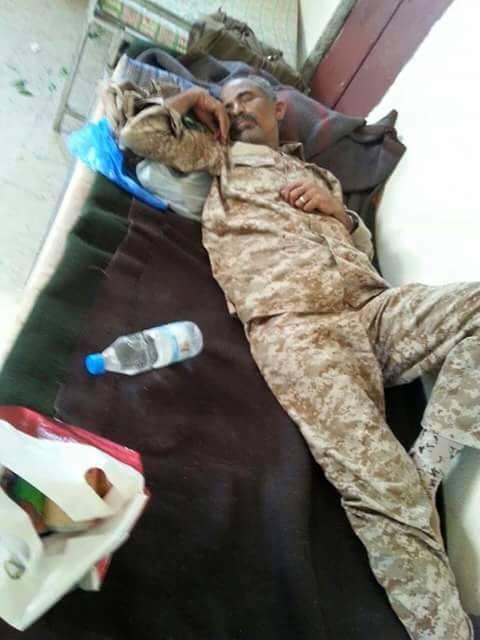 صورة للواء محمود الصبيحي واللواء فيصل رجب بعد اسرهم من قبل جماعة الحوثي