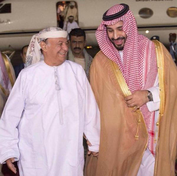 شاهد ماذا أهدى العمانيون للرئيس هادي (صورة)