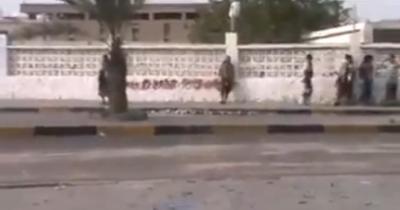 بالفيديو.. المقاومة الجنوبية تحاصر مسلحي الحوثي وقتال عنيف 